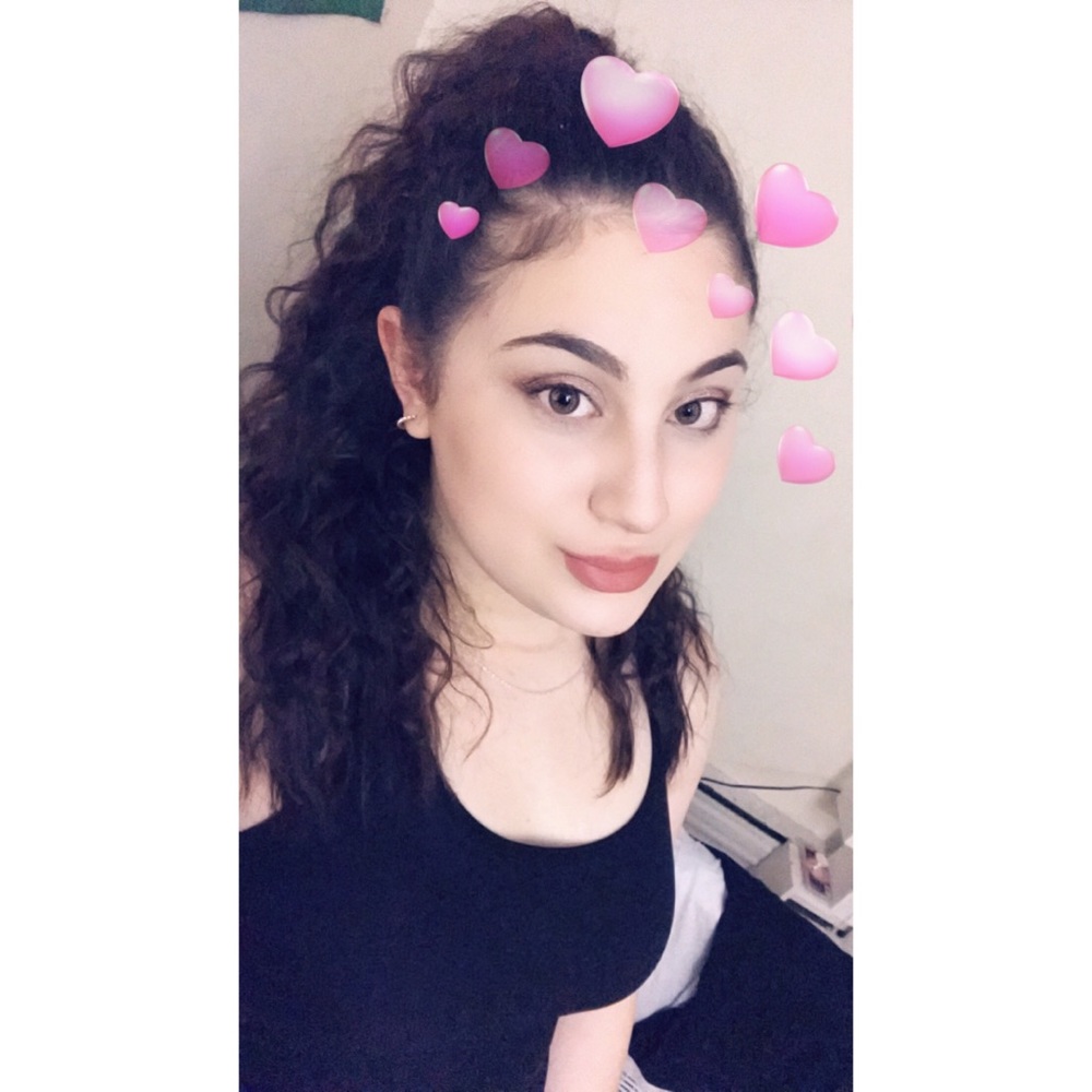 Meet your Posher, Daiana